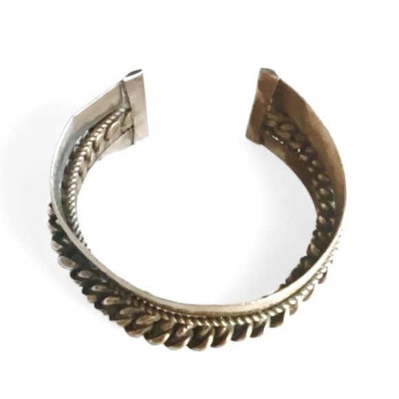 Vintage Silver Bracelet - Picture 3 of 9